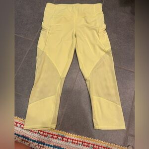 Athleta Women’s Capri Leggings